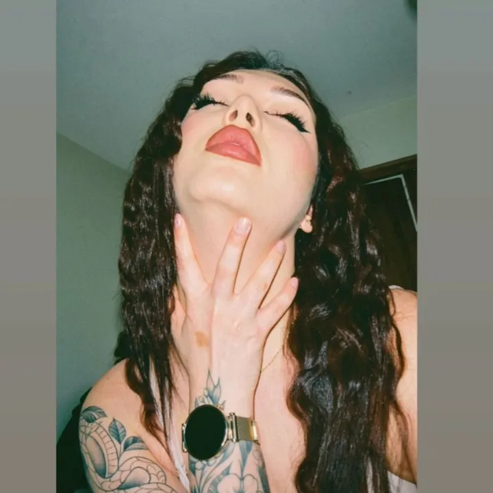 zuzix_queen123