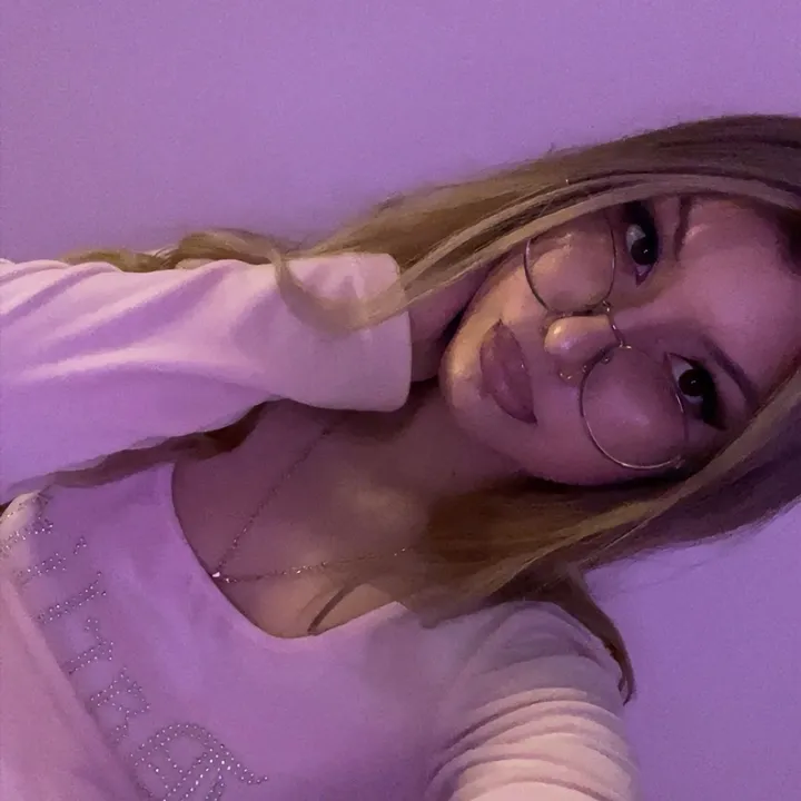oliviaaa.008