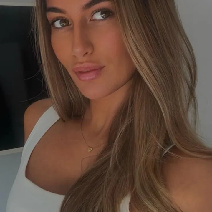 ana_vickers