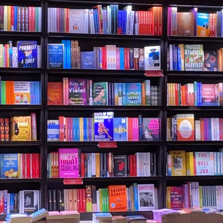 @bookblogg