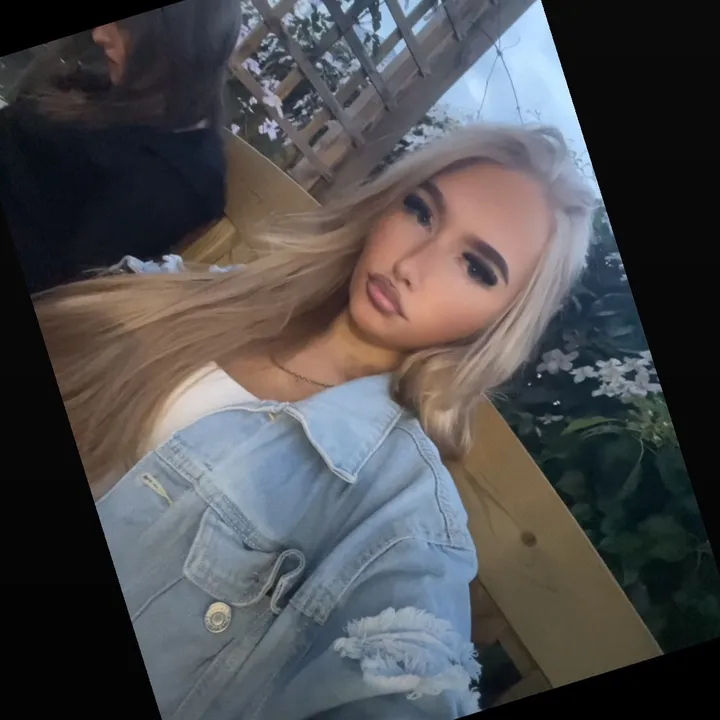 hollymaypeacock34