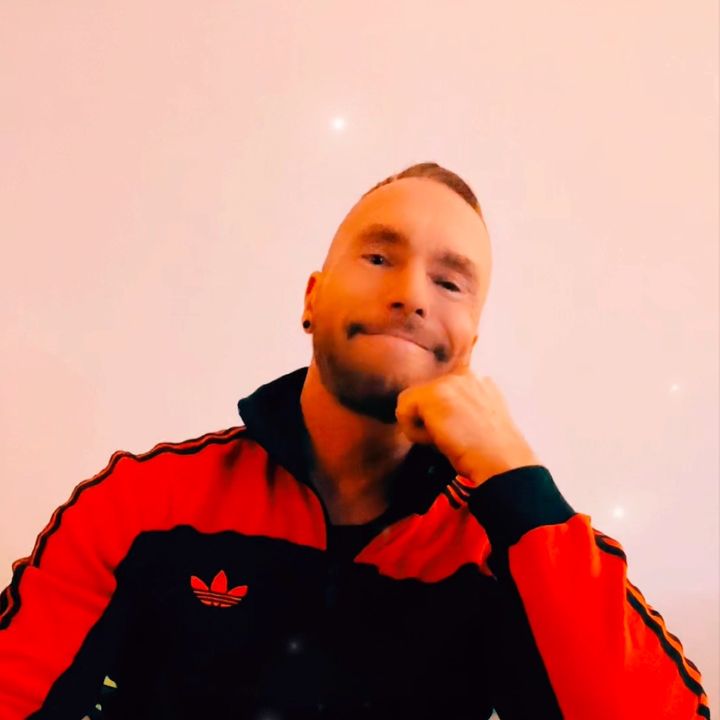 @adam_nrw