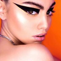 fashion_topmoments