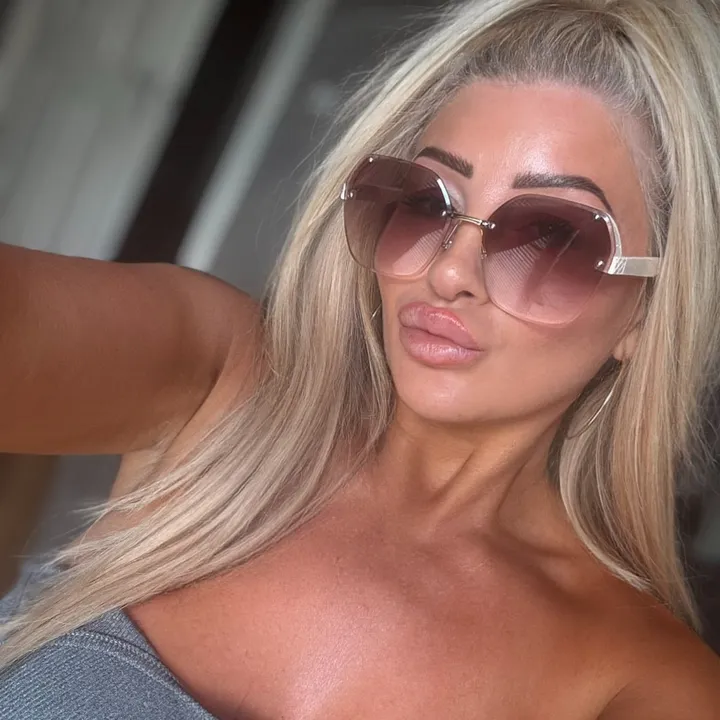 littleblondeweirdo