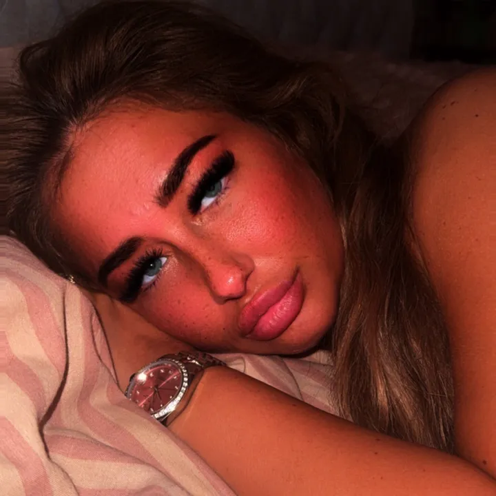 shelbybroughtonxx