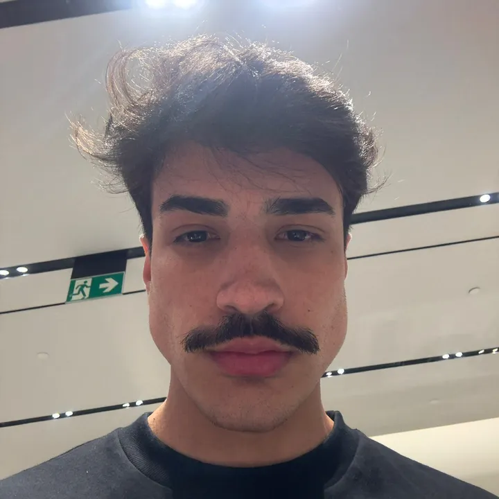 @guiqueirozm