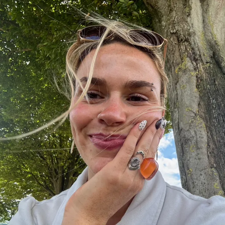 ellierosebakerr