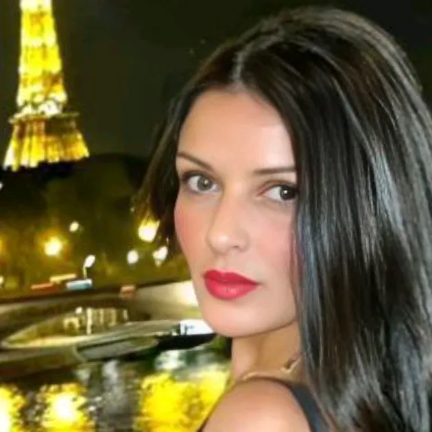 bella.minousha