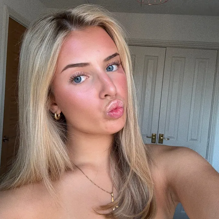 darcieelizabeth_