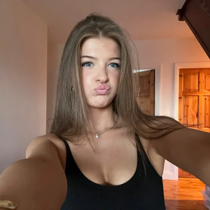 sadhbh8008