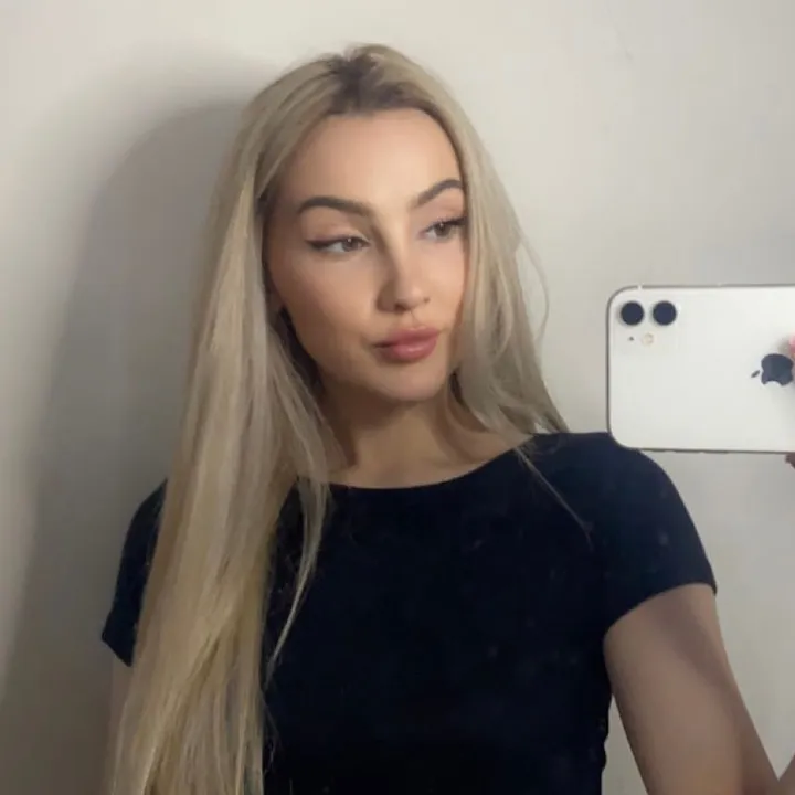 lxurensmithxo