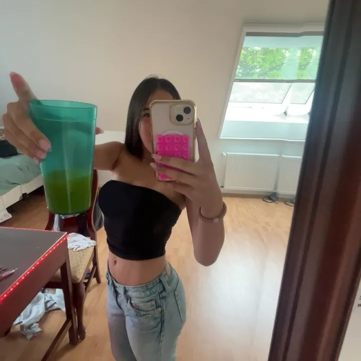 elizabeth.tal