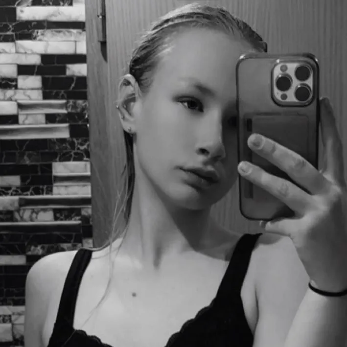 laura.hst1