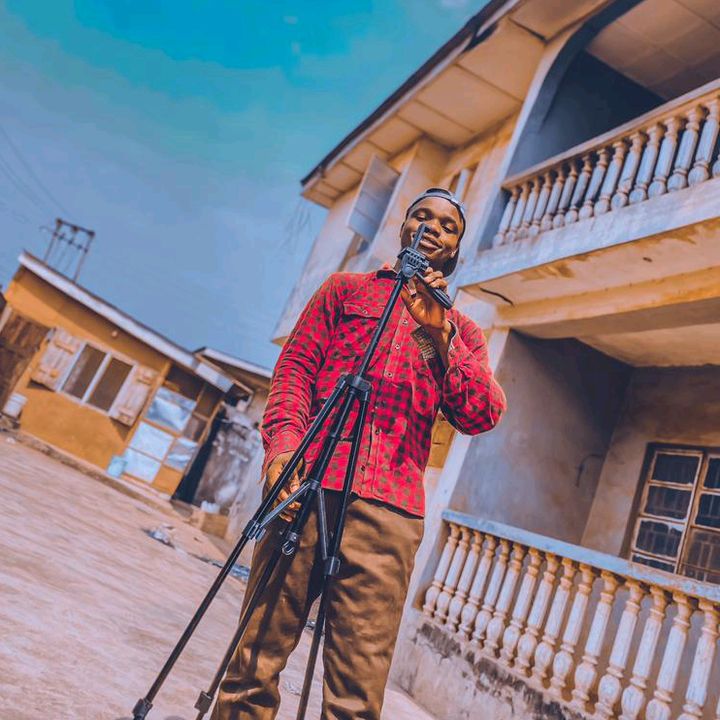 mr_pebblles_comedian_