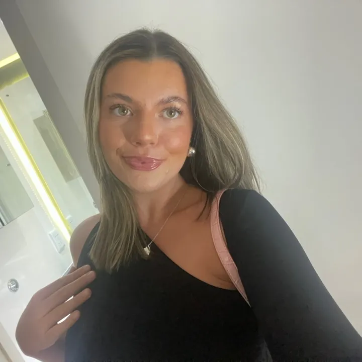 megan2213