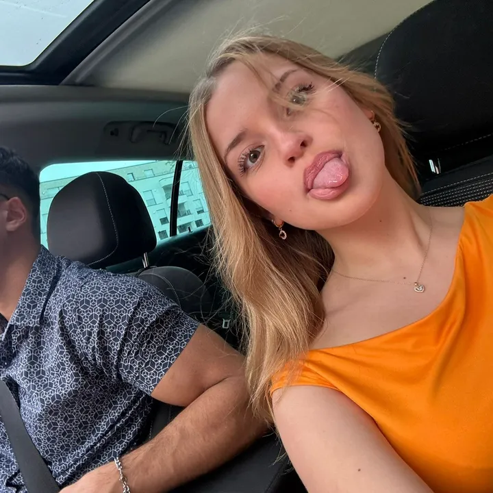@zainebbx