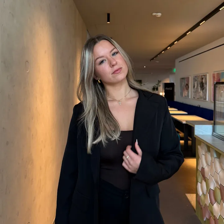 @alina.shlr