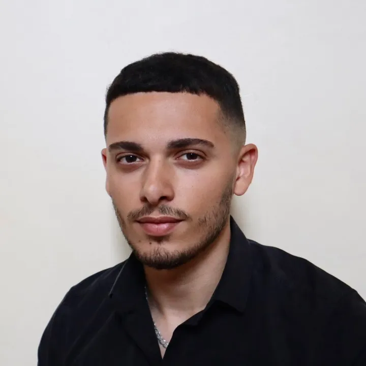 @andydarcytheo