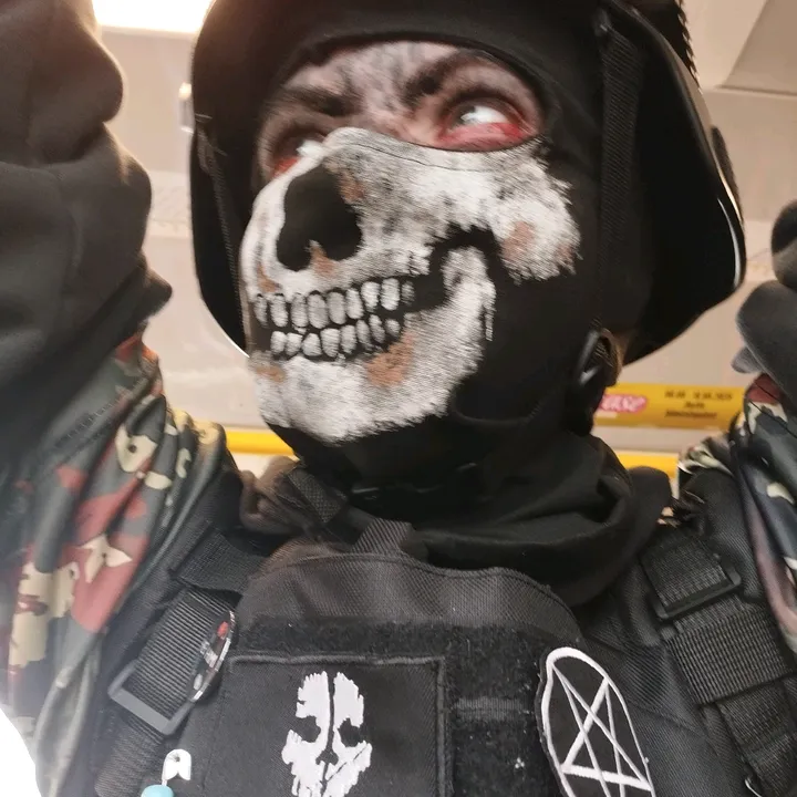 ace_masked07