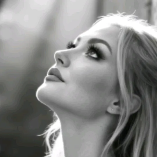 laura_.630