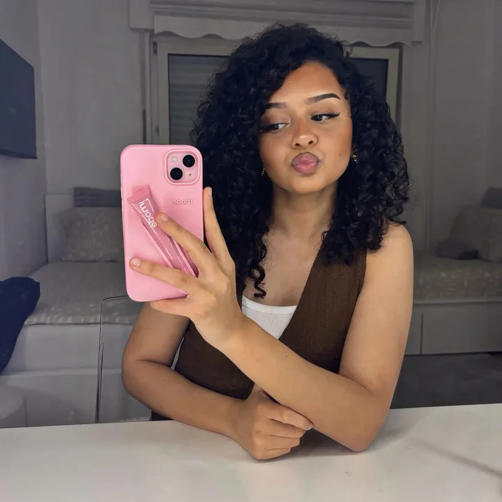 ydd.dilara