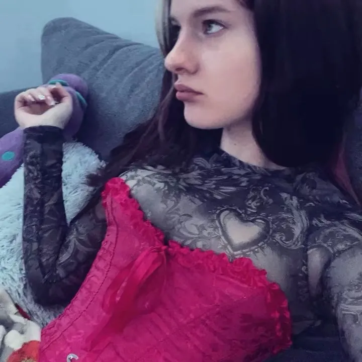 emily_dino4