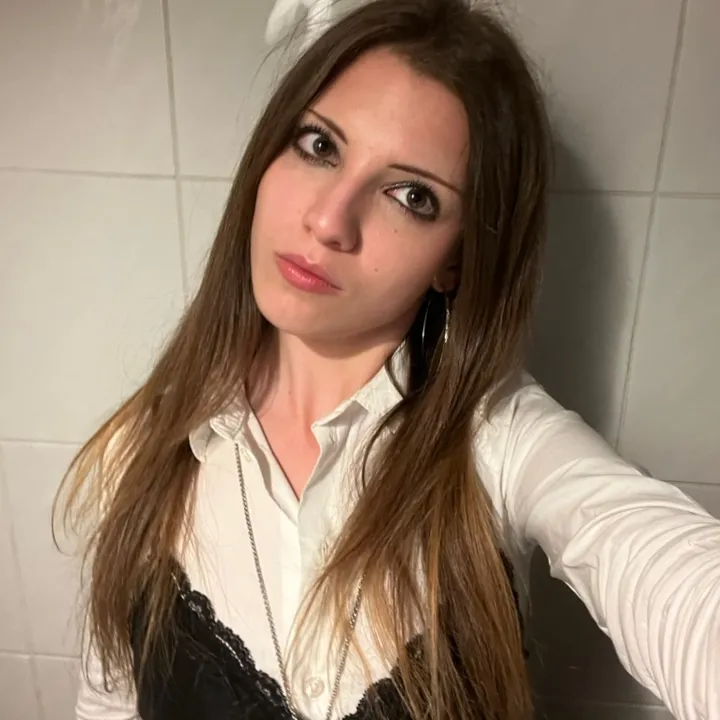@littlemonsteranna
