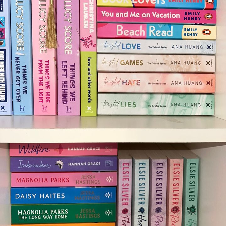 @readswithluce