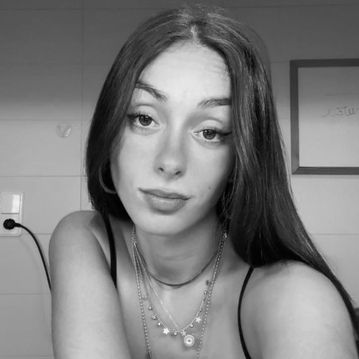 @luciaborrass