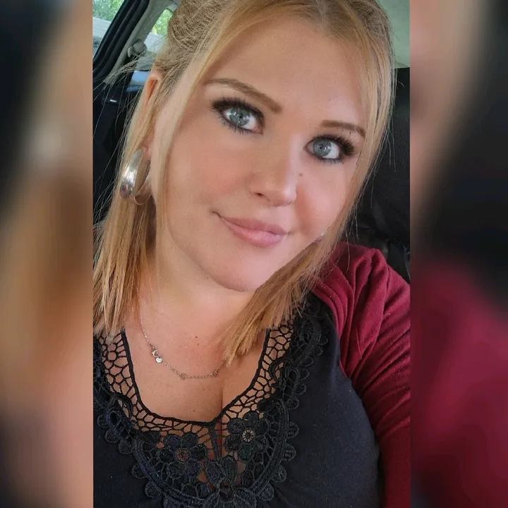 blondecurvy