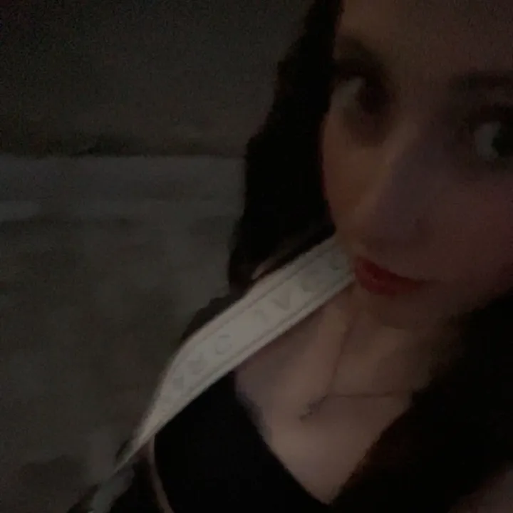 hollybuchanan_xox