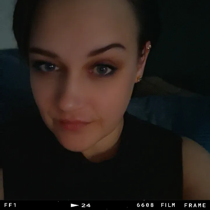 elli_grace_official