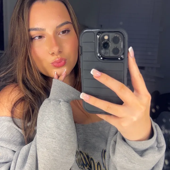 .ellabarberi