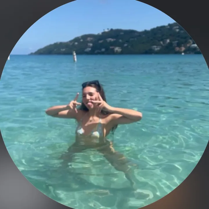 @areya_ann