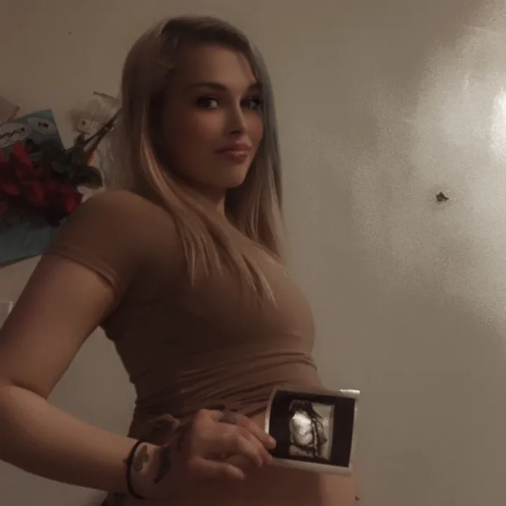 @victoriahyde_23