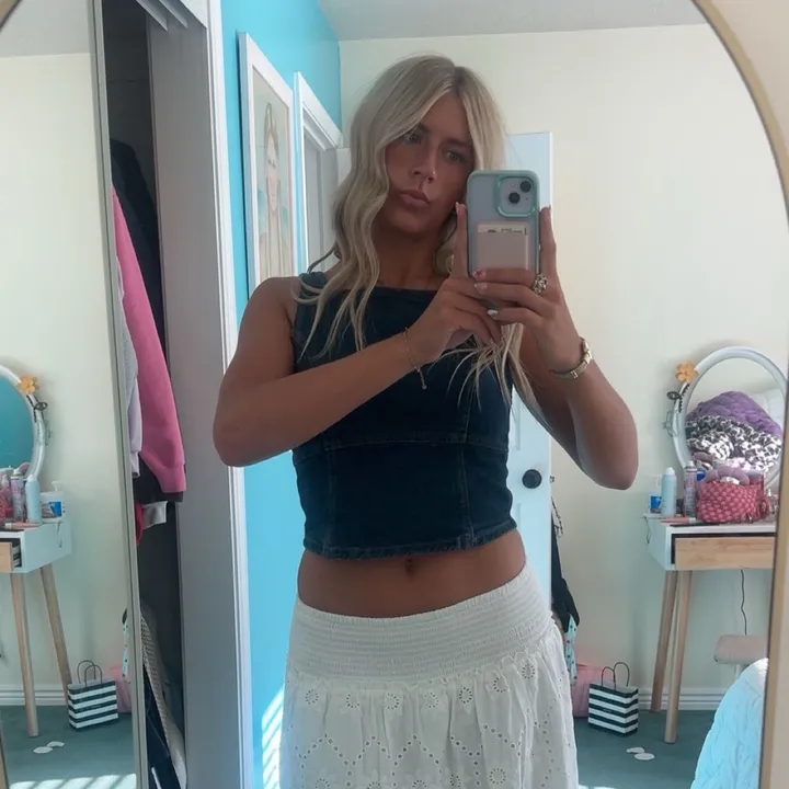 ellie_sheven