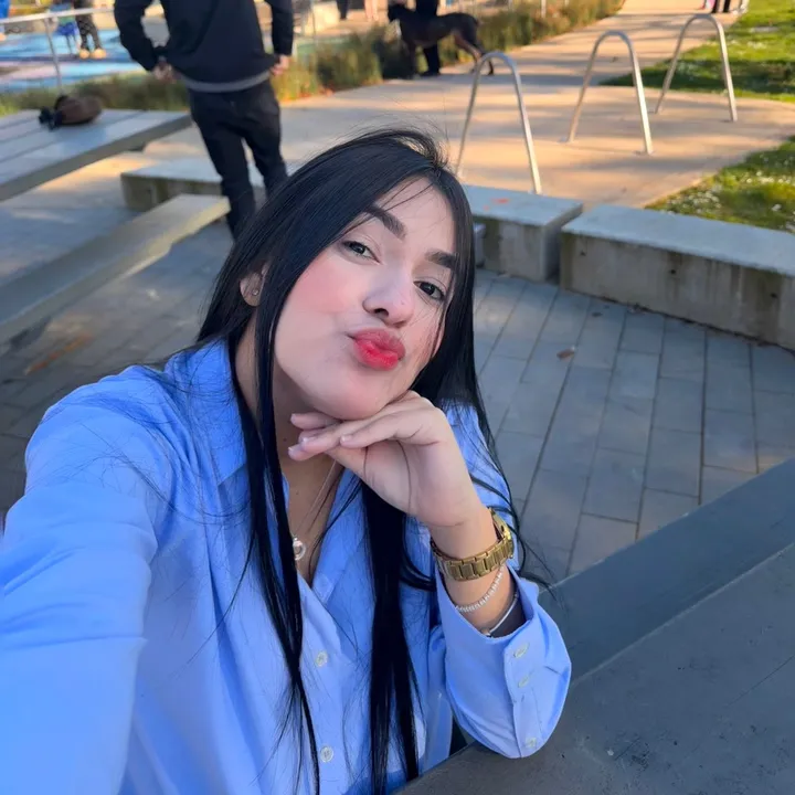gabymorales8658