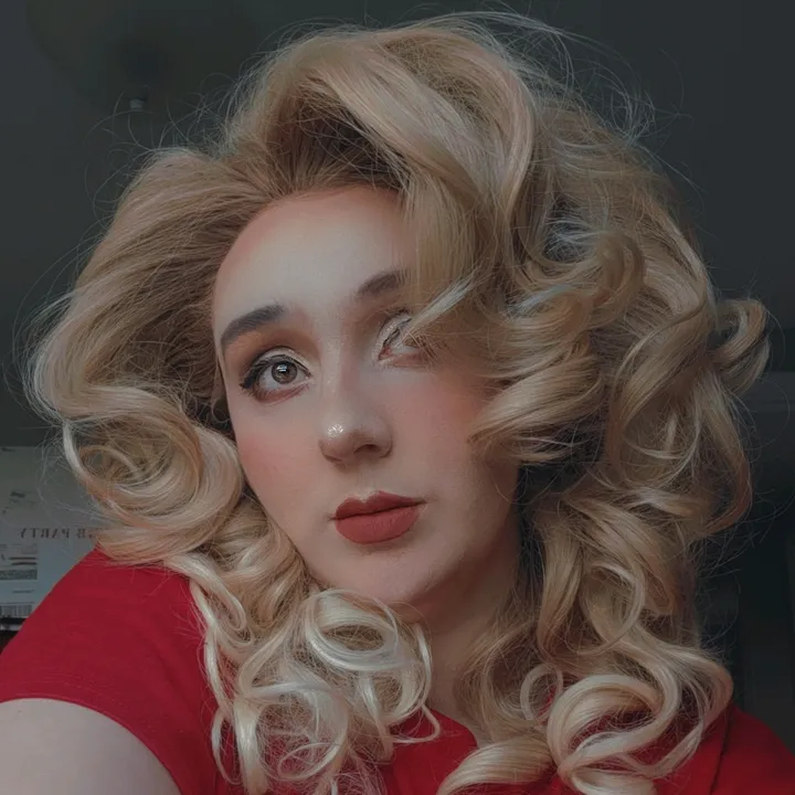 kaia_cayenne_drag