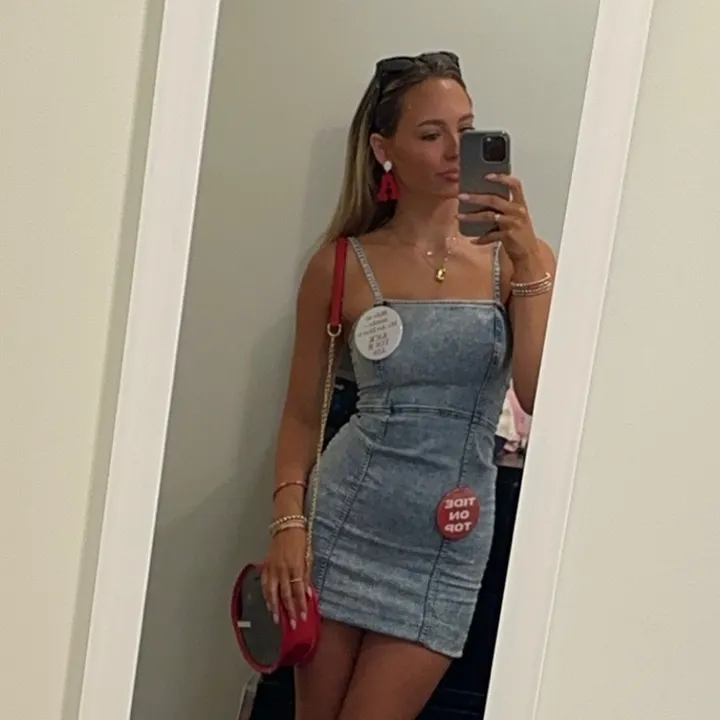 julia_lynn2305