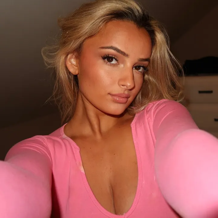 shexy.shania2
