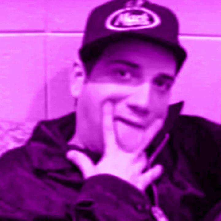 ilovefootjobs27
