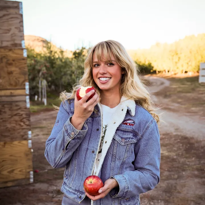 apple.girl.kait