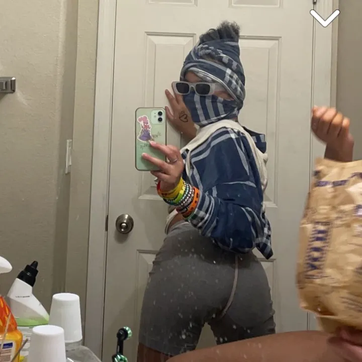 thonggirlwmotion