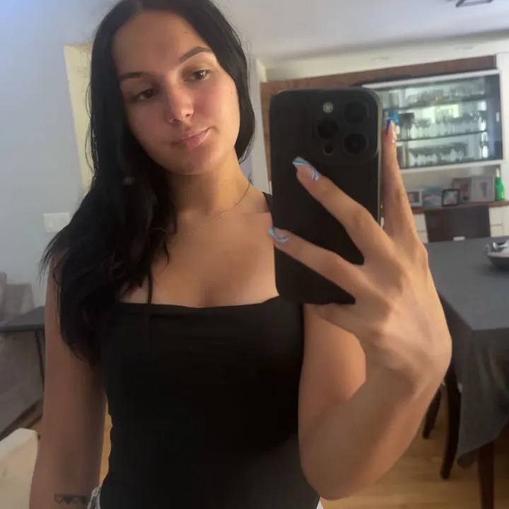 bellaamarkss