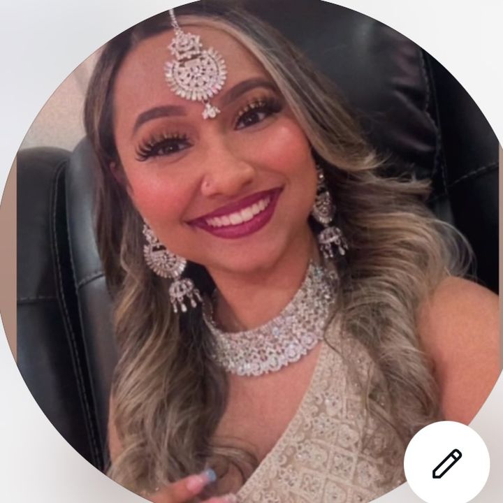 aneesa._7