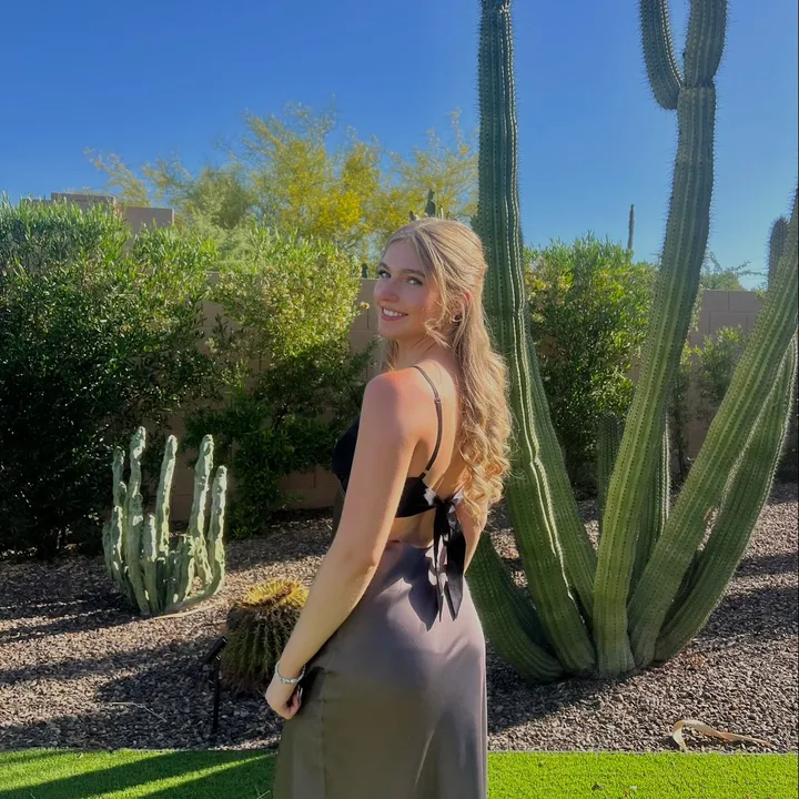 zoe.larsonn