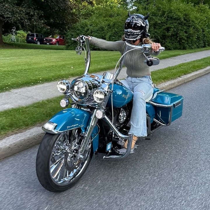 vp_customs84