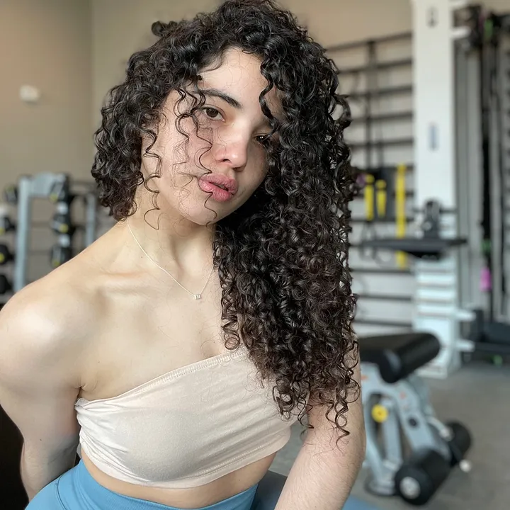 @melycomes