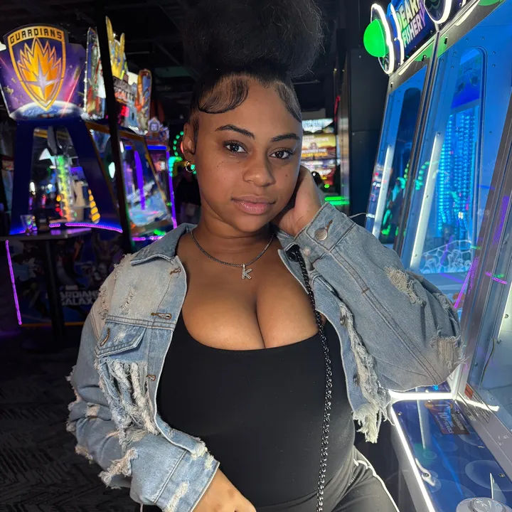 thatskaylalebomb