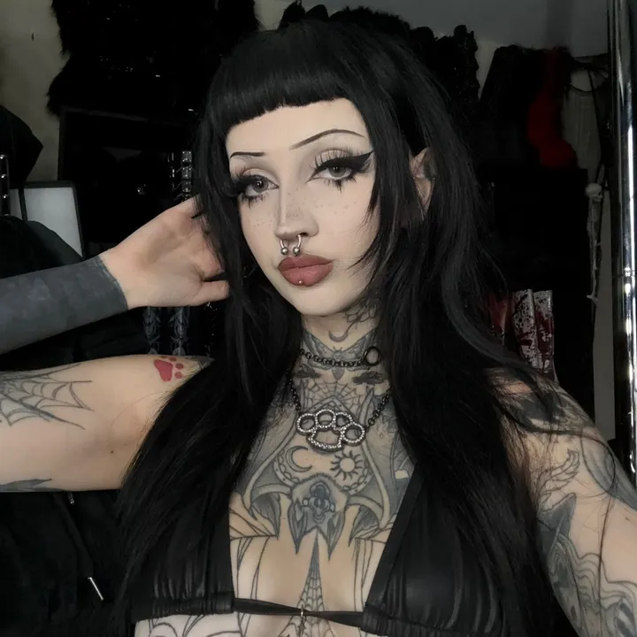 @horrorhailey